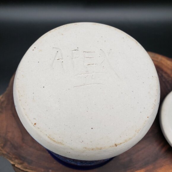 Studio Pottery “Apex II” Cobalt Blue Honey Keeper with Lid & Wooden Dipper - Picture 9 of 10